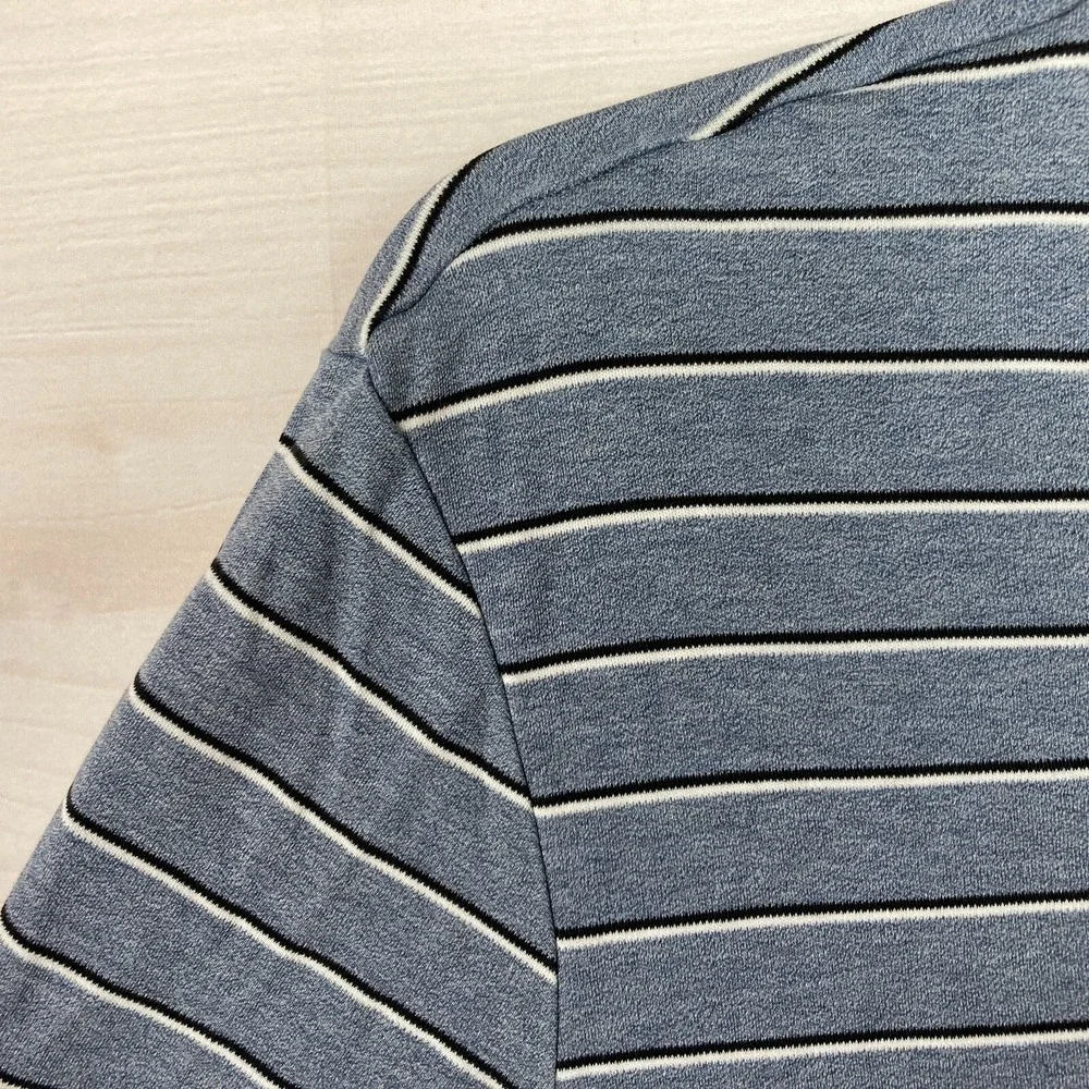 Banana Republic Top Mens S V-Neck Stripe Luxury Touch T-Shirt Blue Short Sleeve
